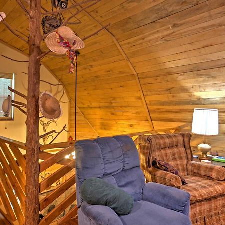 Rustic Taswell Cabin Grill And Walk To Patoka Lake! Exterior photo
