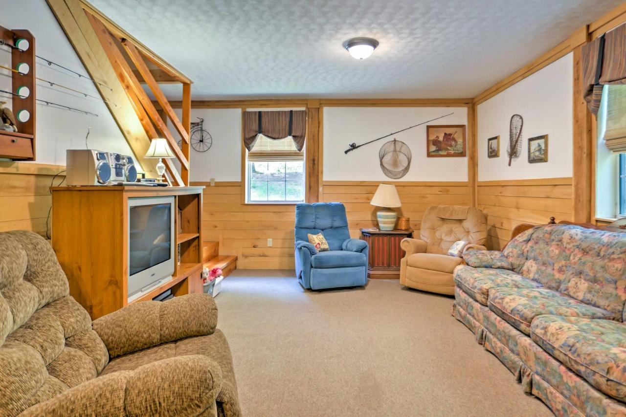 Rustic Taswell Cabin Grill And Walk To Patoka Lake! Exterior photo