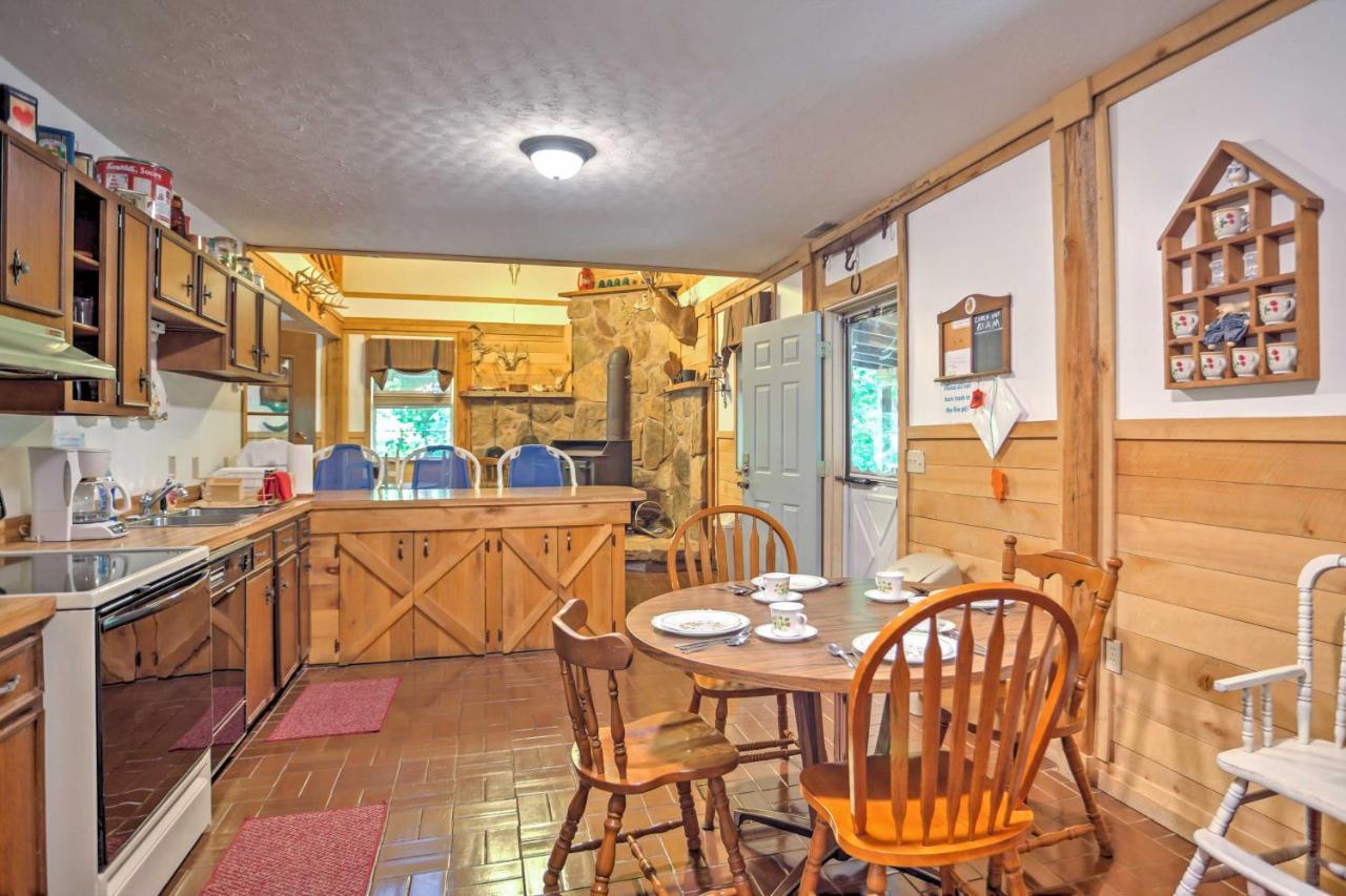 Rustic Taswell Cabin Grill And Walk To Patoka Lake! Exterior photo