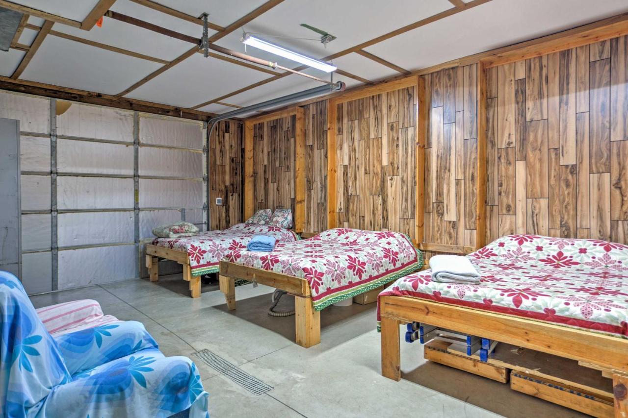Rustic Taswell Cabin Grill And Walk To Patoka Lake! Exterior photo